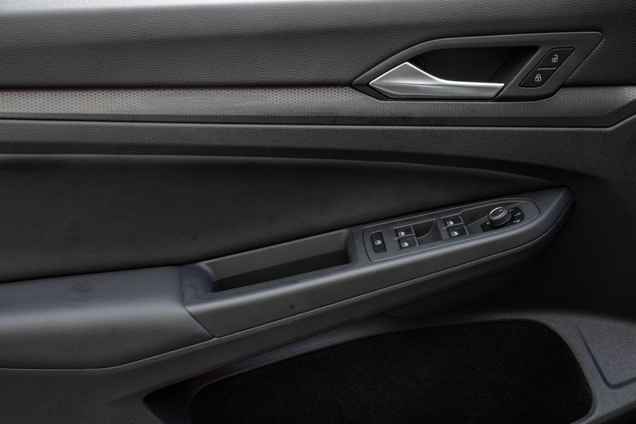 Volkswagen Golf GTI | 2,732 P.M | 0% Downpayment | VW Warranty | Leather Seats | Pristine!