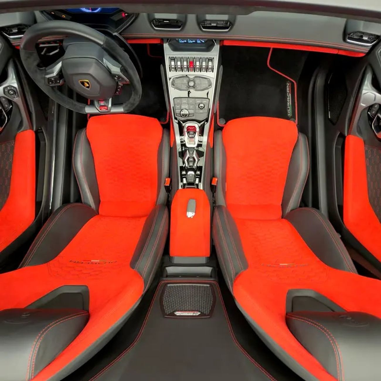 لامبورغيني هوراكان VENEREE ONE OF TEN