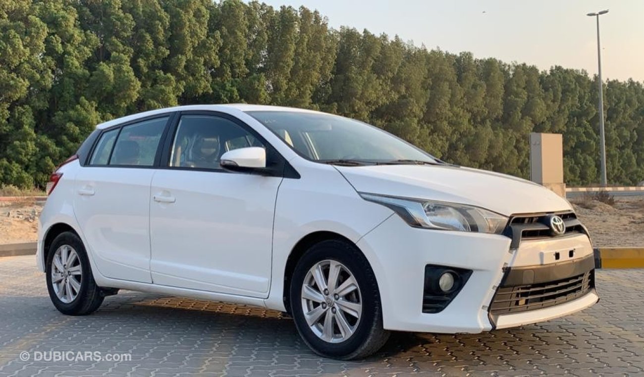 تويوتا يارس Toyota Yaris 2015 SE Ref# 625