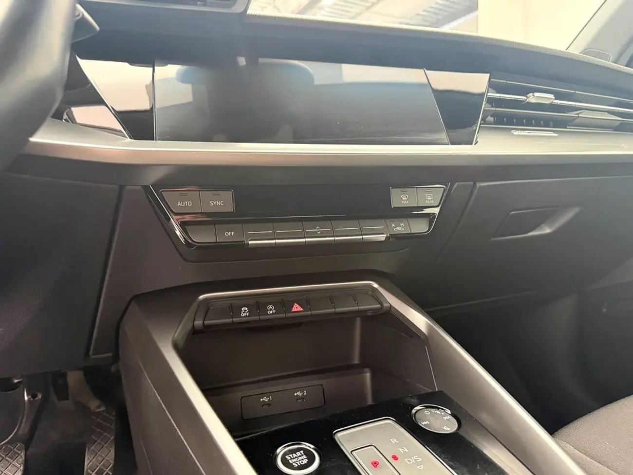 أودي A3 35 TFSI S Line 1.4L GCC Specs