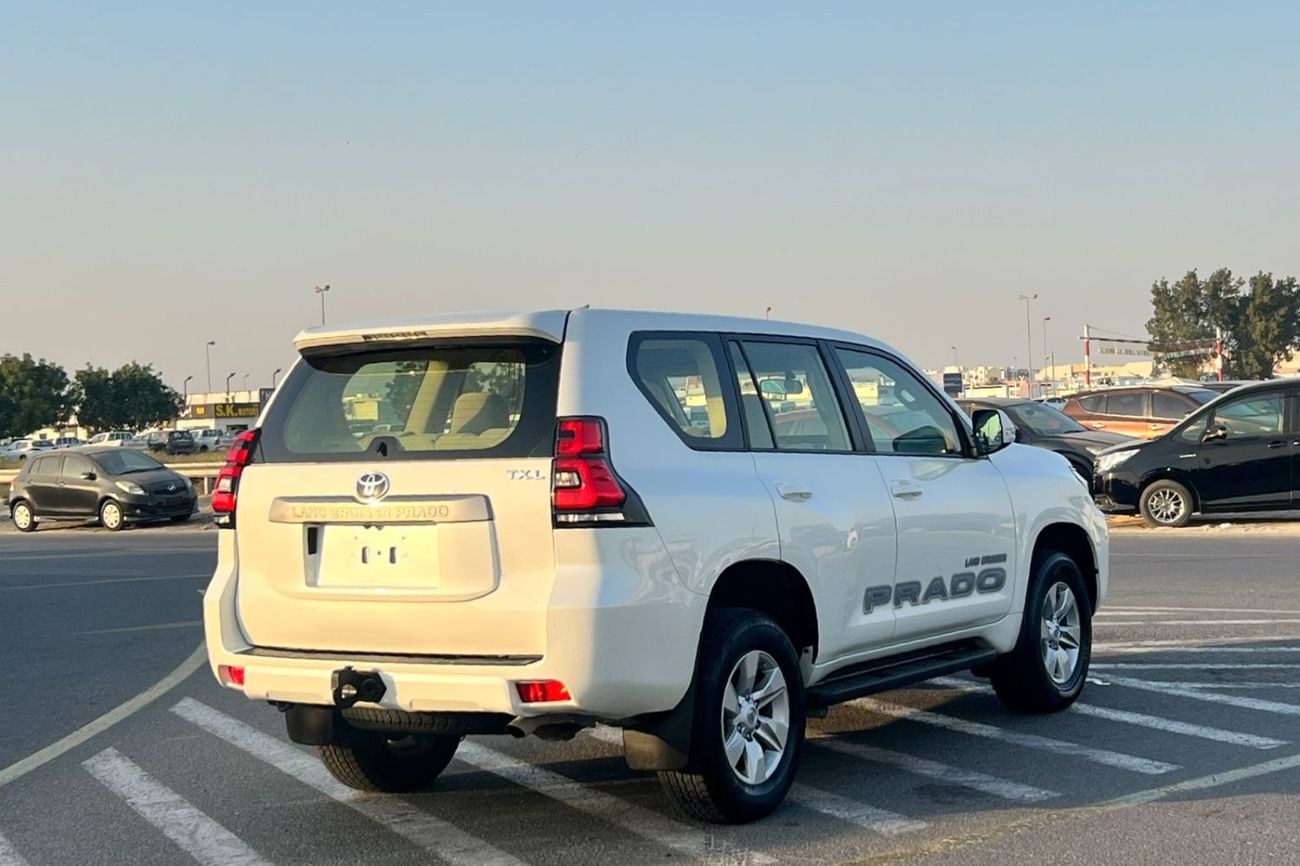 تويوتا برادو 2023  Toyota Prado TX 2.7L V4- AWD 4x4 - GCC - No Accedent - 2key - Rear CAM
