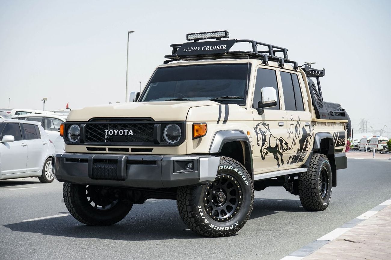 تويوتا لاند كروزر بيك آب The Toyota Land Cruiser Pickup (specifically the 70 Series/LC79) is a legendary, heavy-duty 4x4, ren