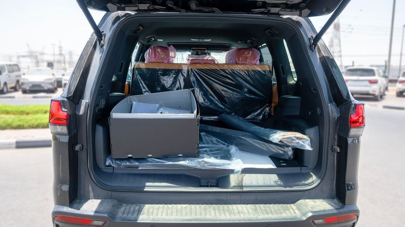 لكزس LX 700h Signature