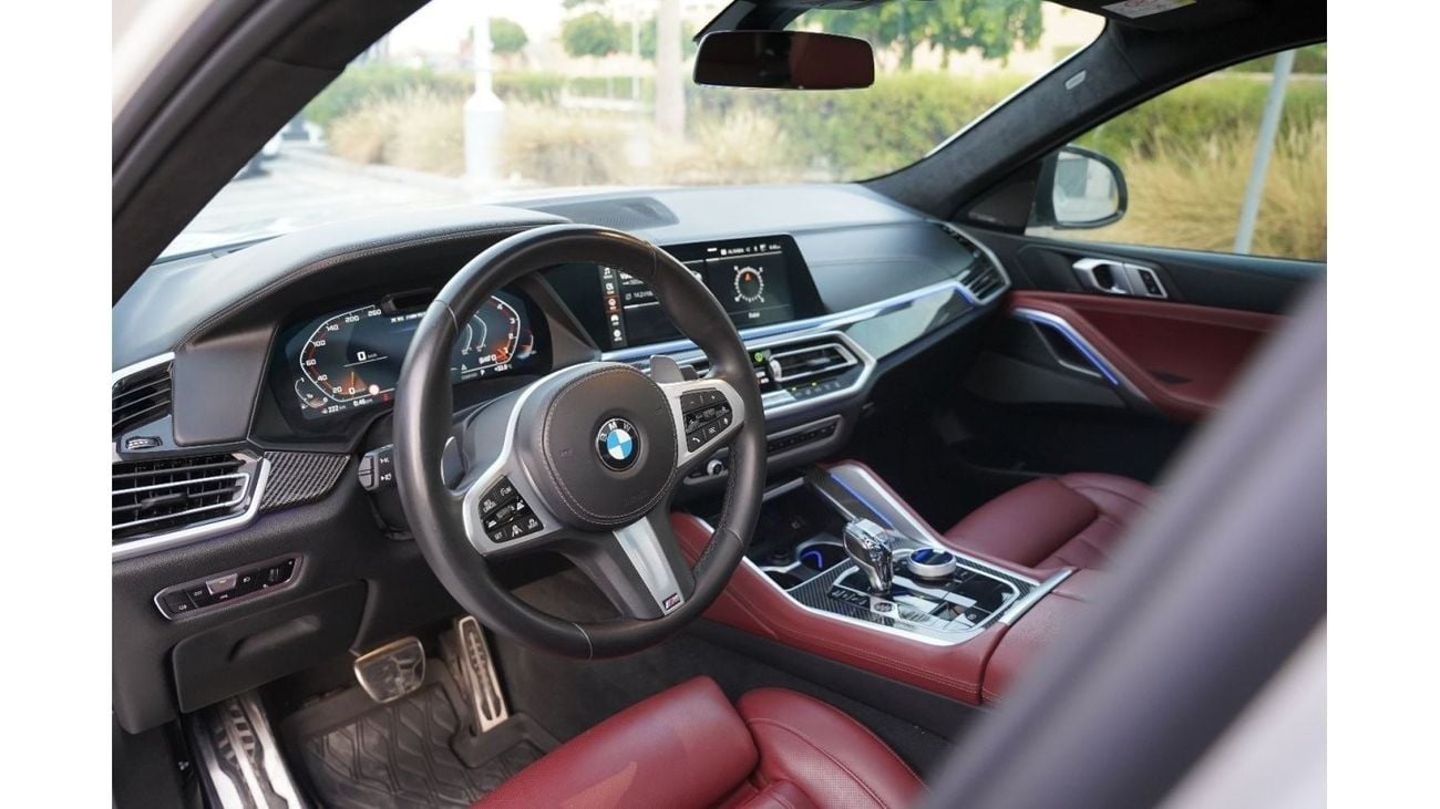 BMW X6M 2022 BMW X6 X-Drive 50i 4.4L GCC V8 M-Kit Carbon Fiber
