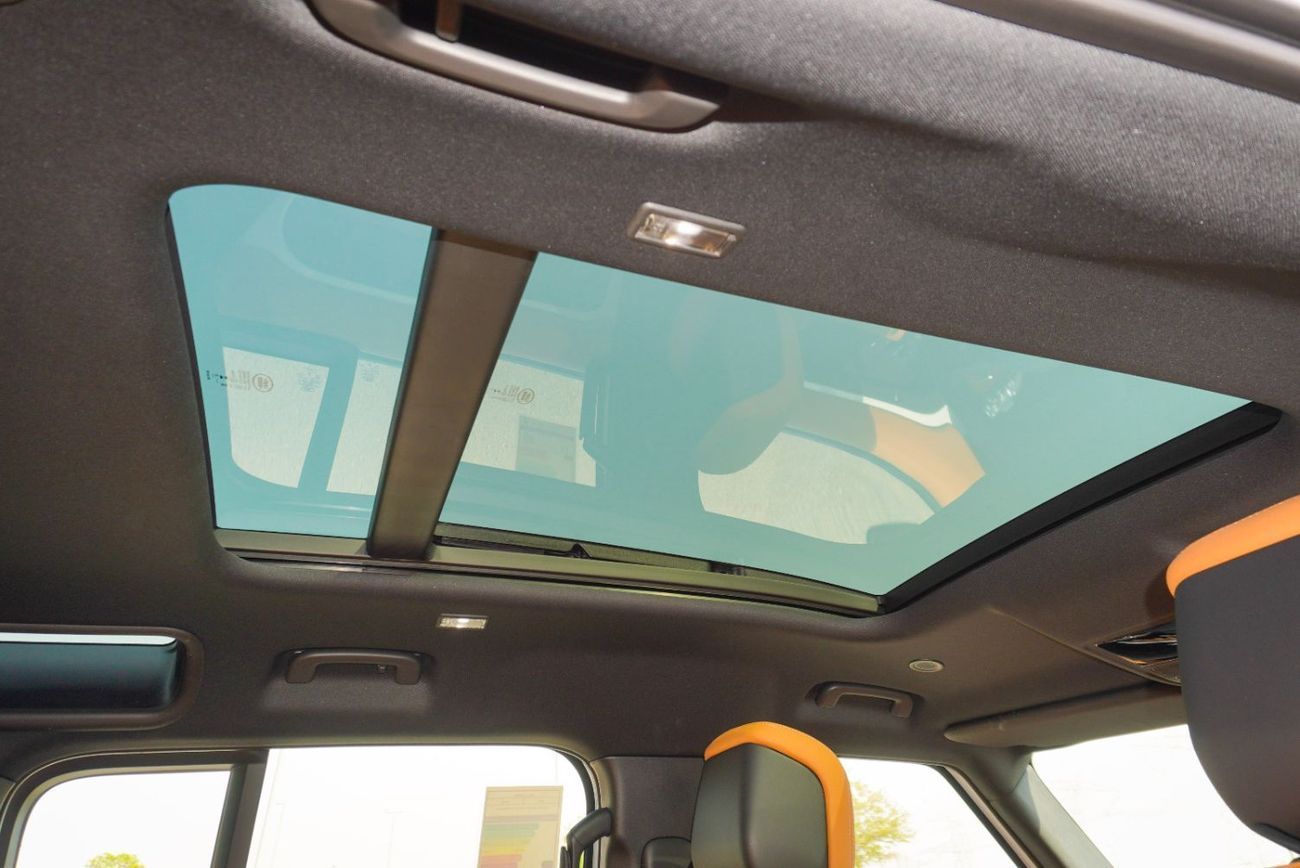 لاند روفر ديفندر 110 X P525 5.0L