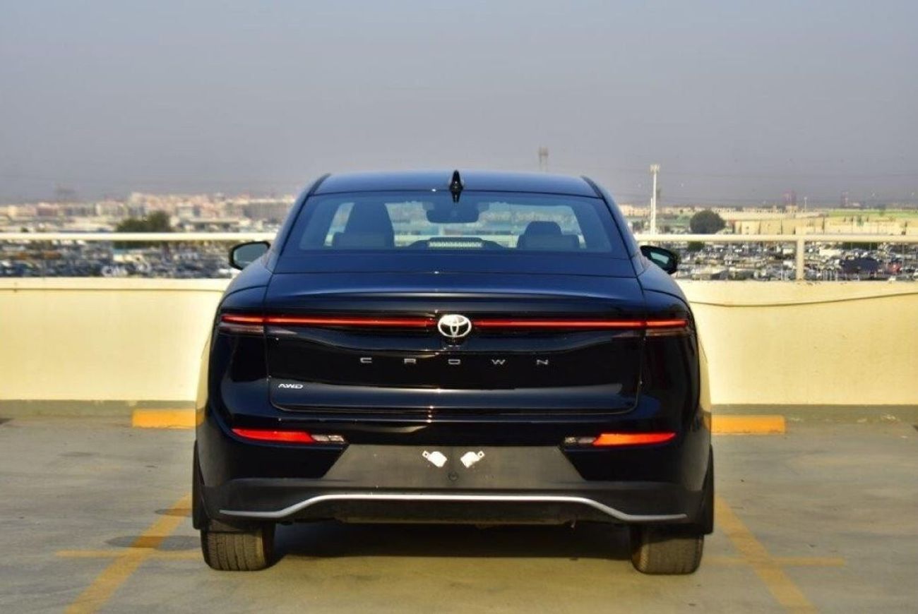 Toyota Crown XLE Hybrid 2.5L Automatic