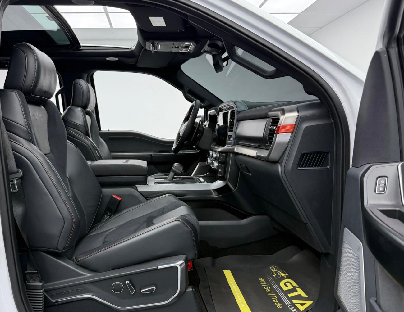 Ford F 150 Raptor 2022 Ford F-150 Raptor, Oct/2027 Ford Warranty + Service Package, Ford Full Service History, GCC