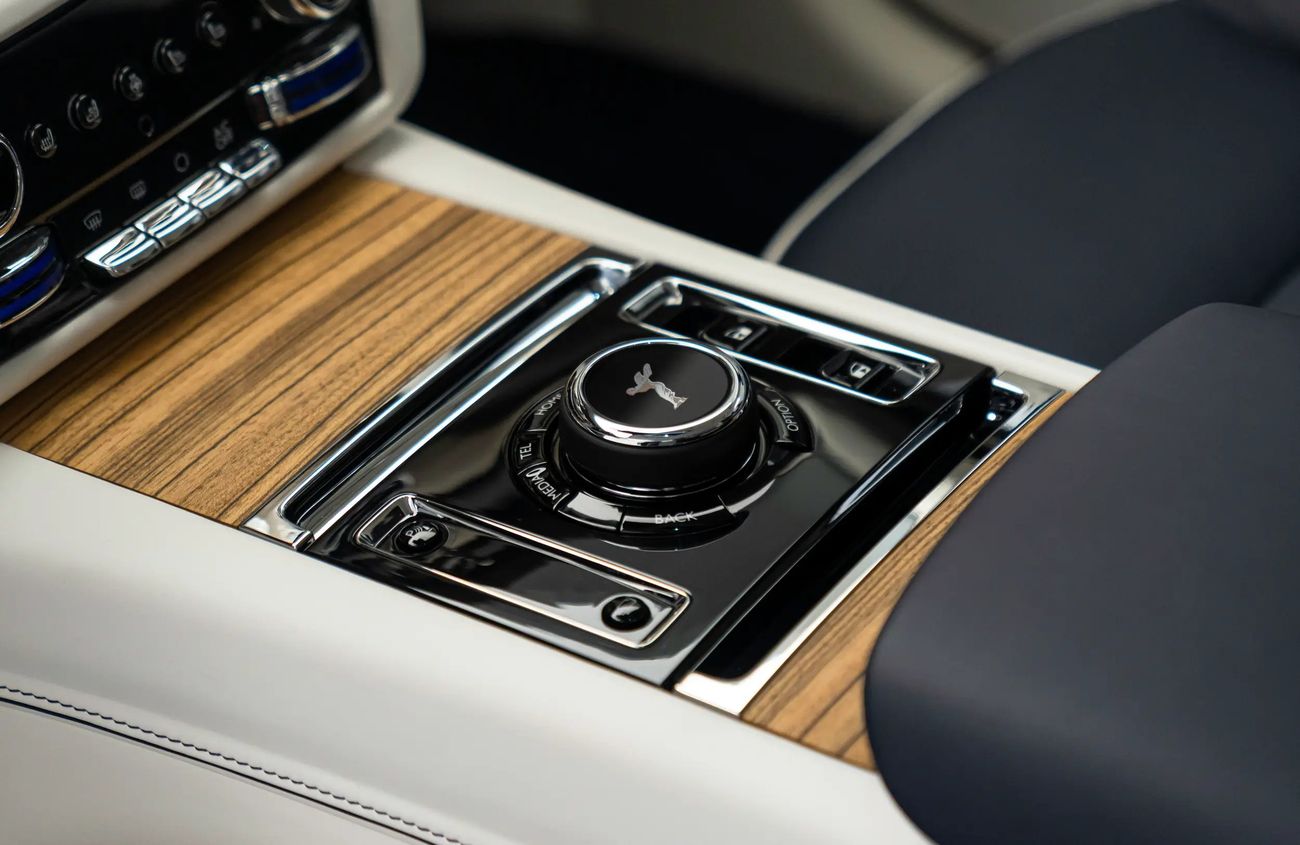 رولز رويس سبيكتر Dual Electric Motors | Warranty