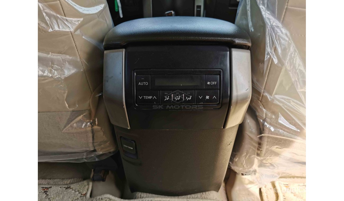 Toyota Prado 4.0L, 17" Rims, LED Headlights, Parking Sensors, Leather Seat, Sunroof, 2nd Start Button (LOT # 751)