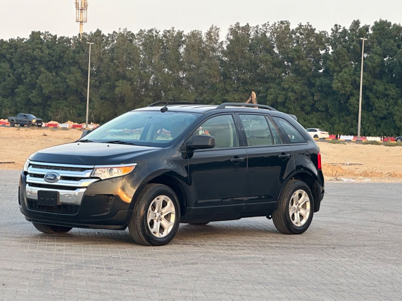 فورد إدج موديل 2014 خليجي حاله ممتازه من الداخل و الخارج