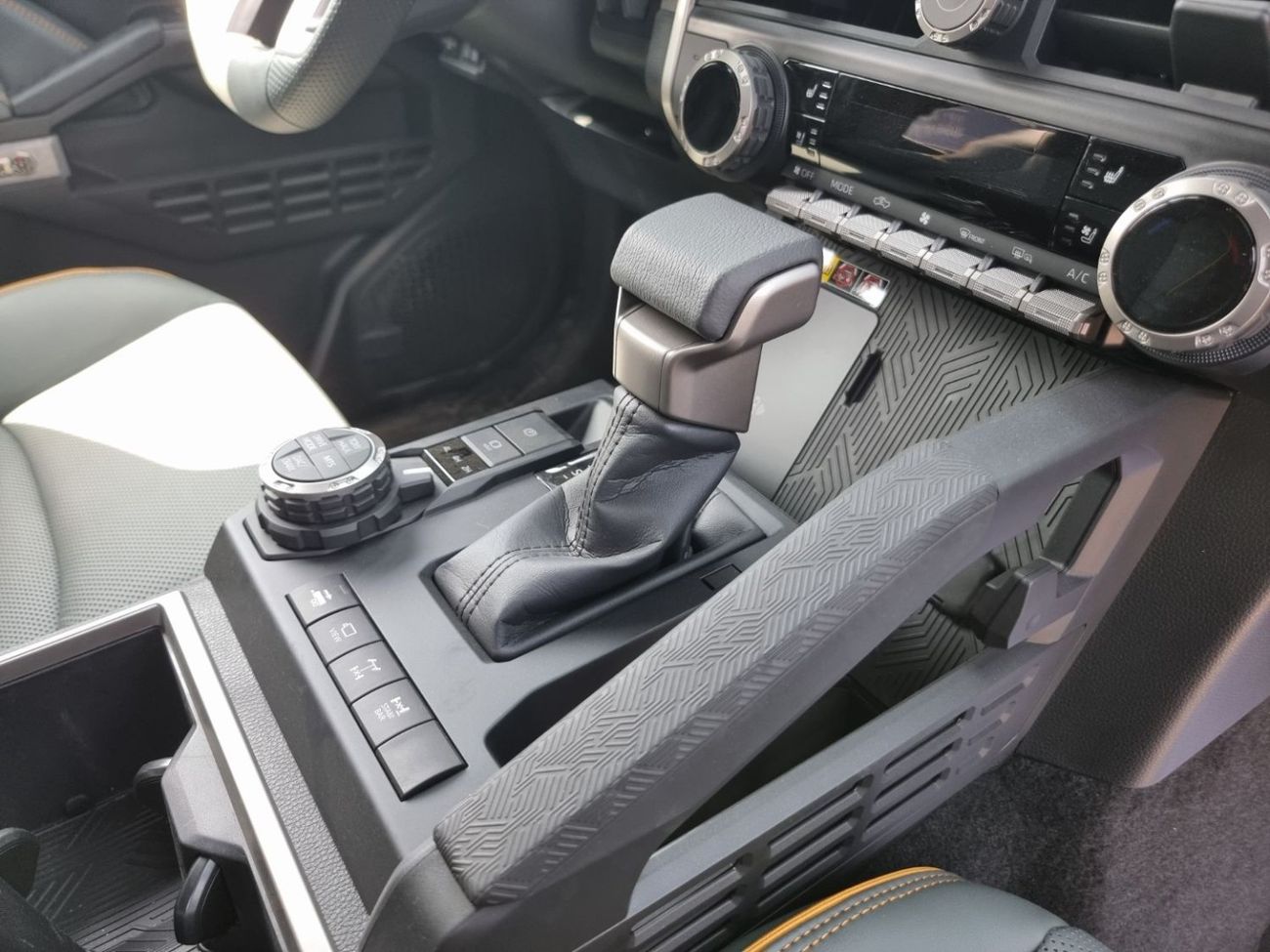 Toyota Tacoma TrailHunter Brand New * Export Price *