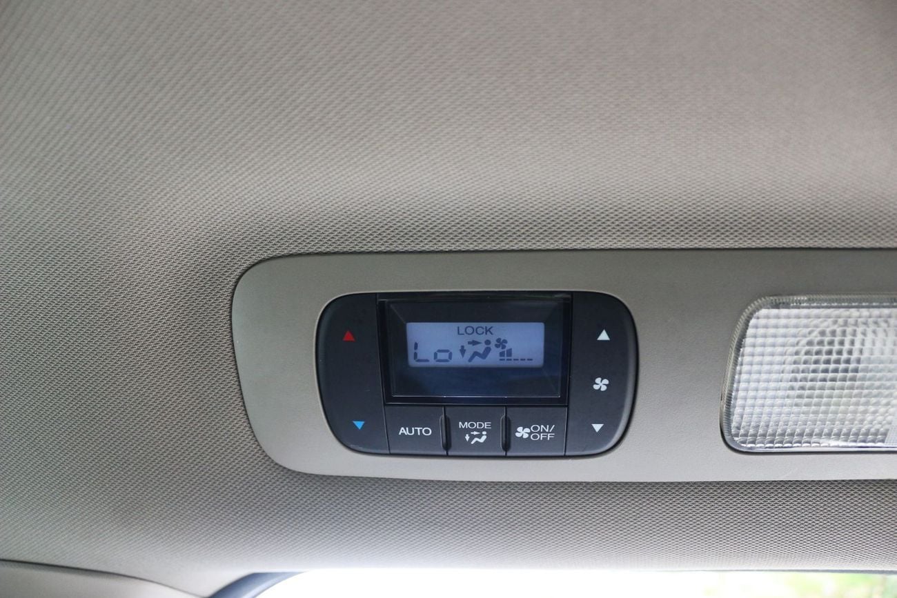 Honda Odyssey TOURING LX 3.5L (250 HP) HONDA ODYSSEY 2014 GCC FULL OPTIONS WITH ELC SLIDING DOOR