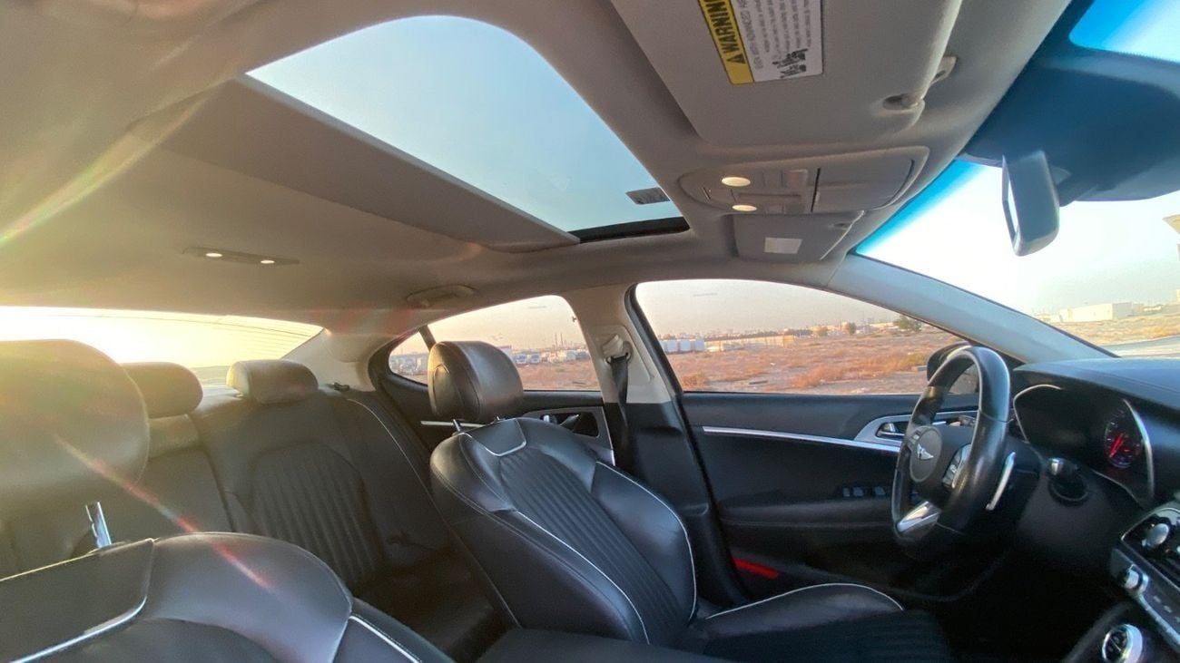 Genesis G70 Platinum 2.0L RWD