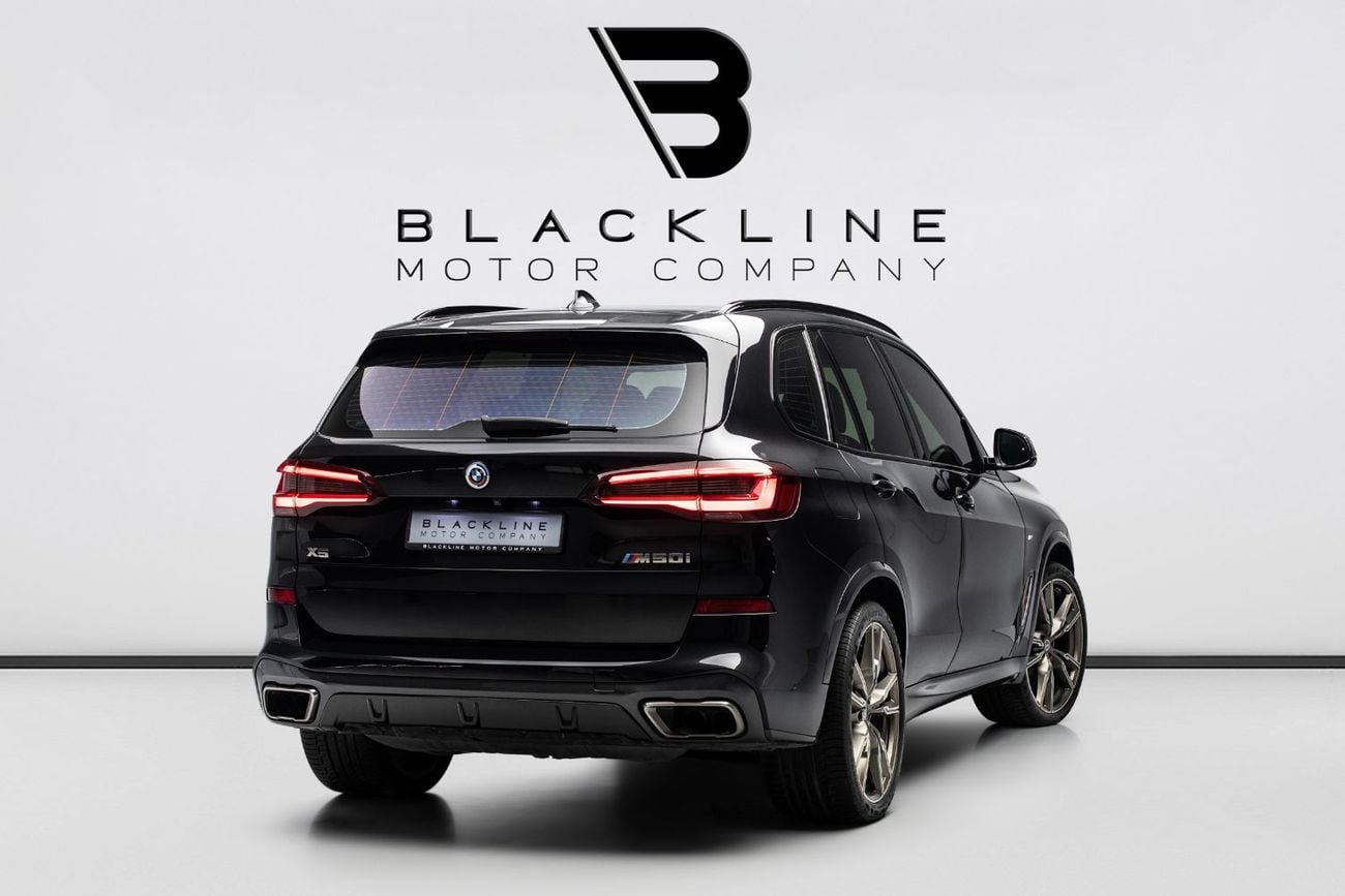 بي أم دبليو X5 XDRIVE M50I BUY NOW, PAY 2027 | THE BLACKLINE STANDARD | 2027 BMW Warranty + Service Contract, GCC