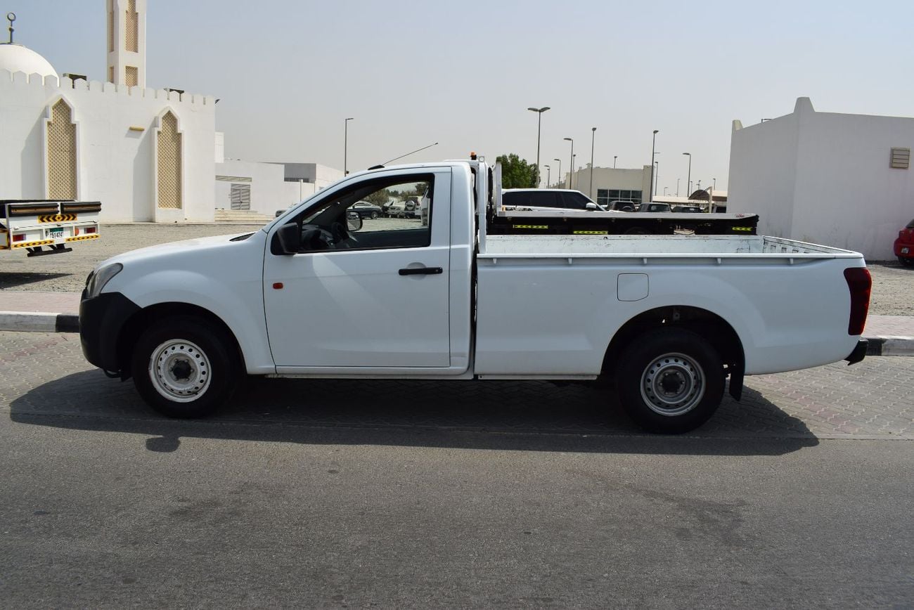 Isuzu D-MAX STD
