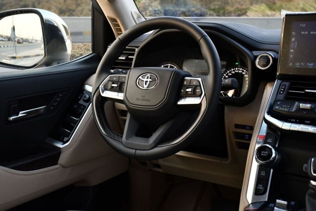 تويوتا لاند كروزر 4.0 VXR, RADAR, LEATHER SEAT, ELECTRIC SEAT, JBL SOUND SYSTEM, HEATING AND COOLING SEAT, MODEL 2023