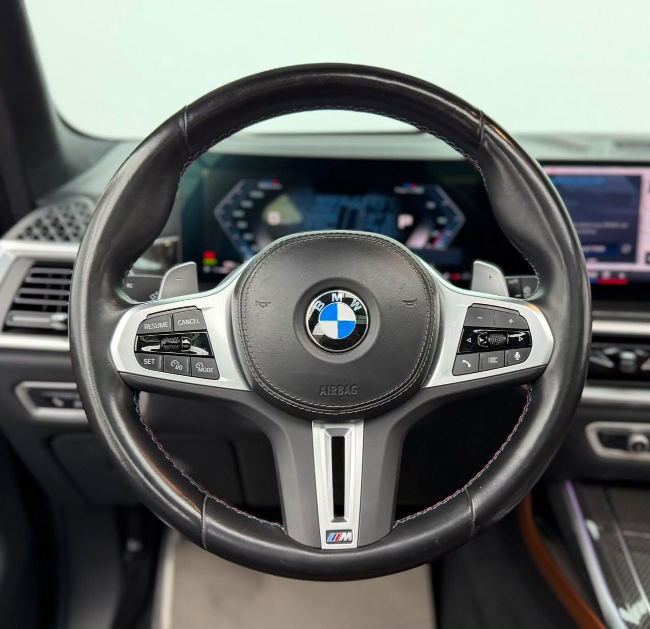 BMW X7 M60i XDRIVE