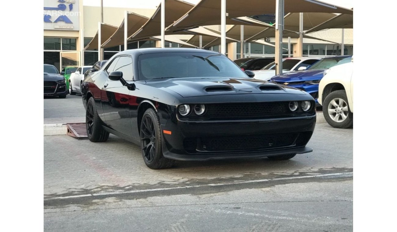 Dodge Challenger SXT SXT dodge challinger sxt monthly (940) very clean car