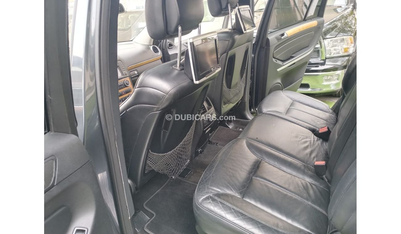 Mercedes-Benz GL 500 Leather, 2010 model, panorama, cruise control, sensor wheels, in excellent condition