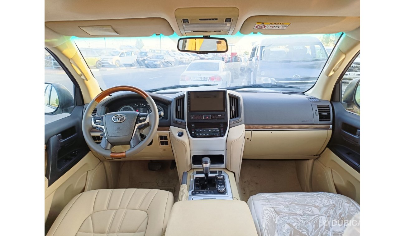تويوتا لاند كروزر GXR, 4.0L V6 Petrol / Leather Seats / Sunroof / Rear A/C (LOT # 52800)