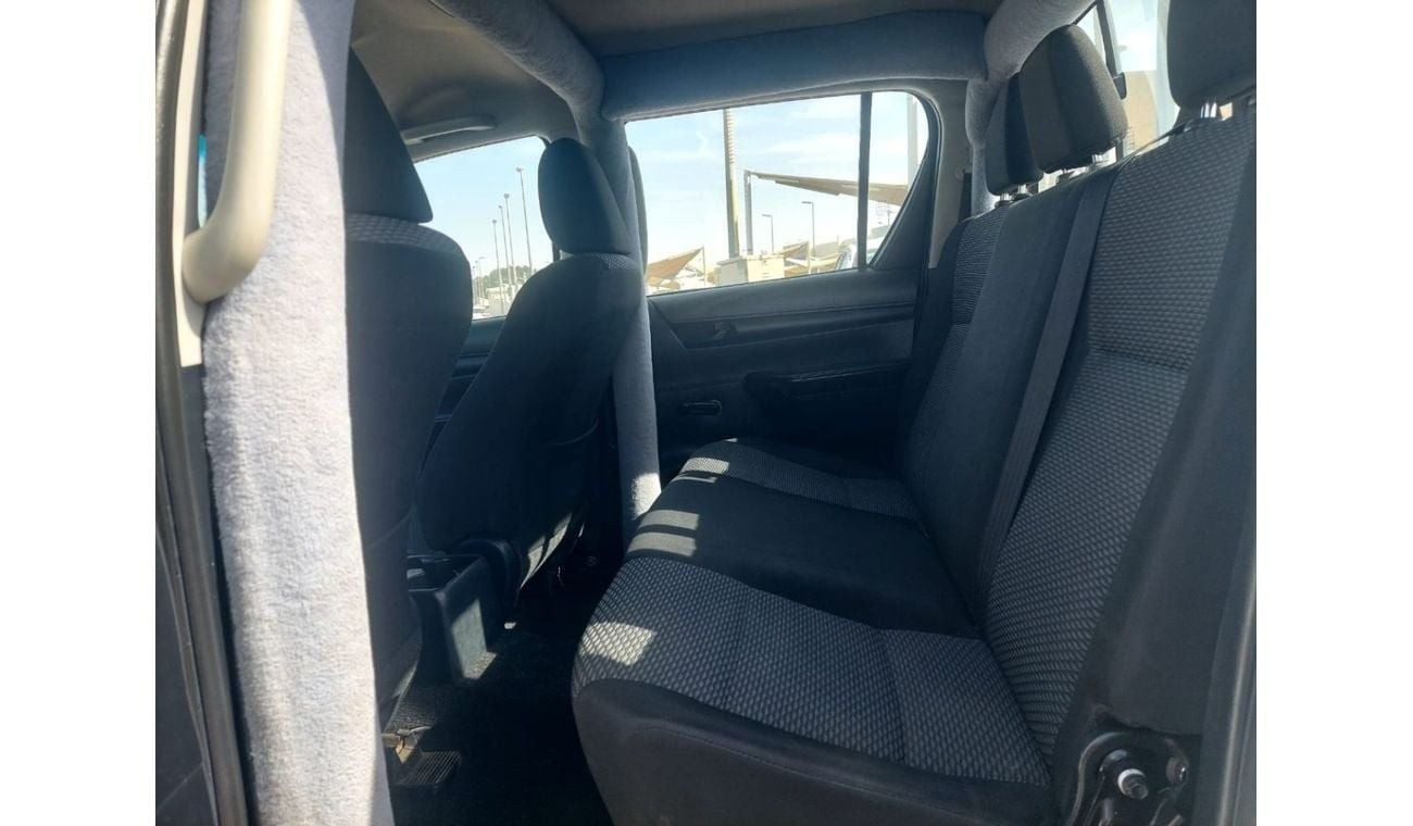 تويوتا هيلوكس DC 2.4L 4WD DIESEL MANUAL TRANSMISSION
