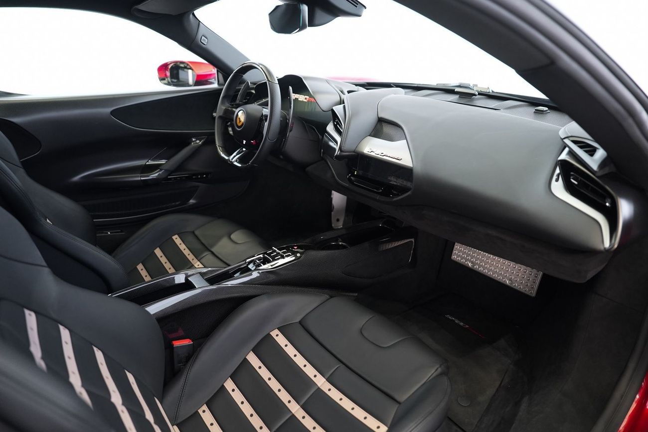 Ferrari SF90 Stradale ASSETTO FIORANO