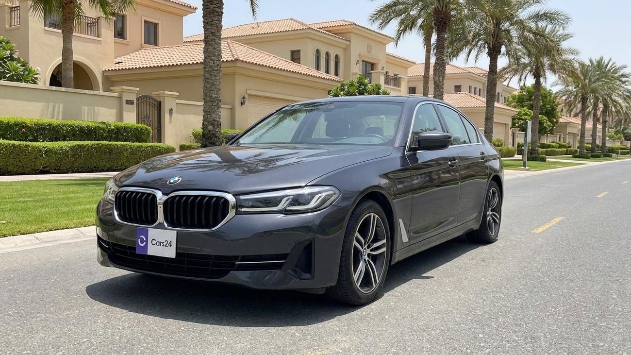 بي أم دبليو 520i JOY EDITION كارس24 هي سوق ضخم للسيارات المستعملة موثوق ومضمون ٪كارس24 هي سوق ضخم للسيارات المستعملة موثوق ومضمون
