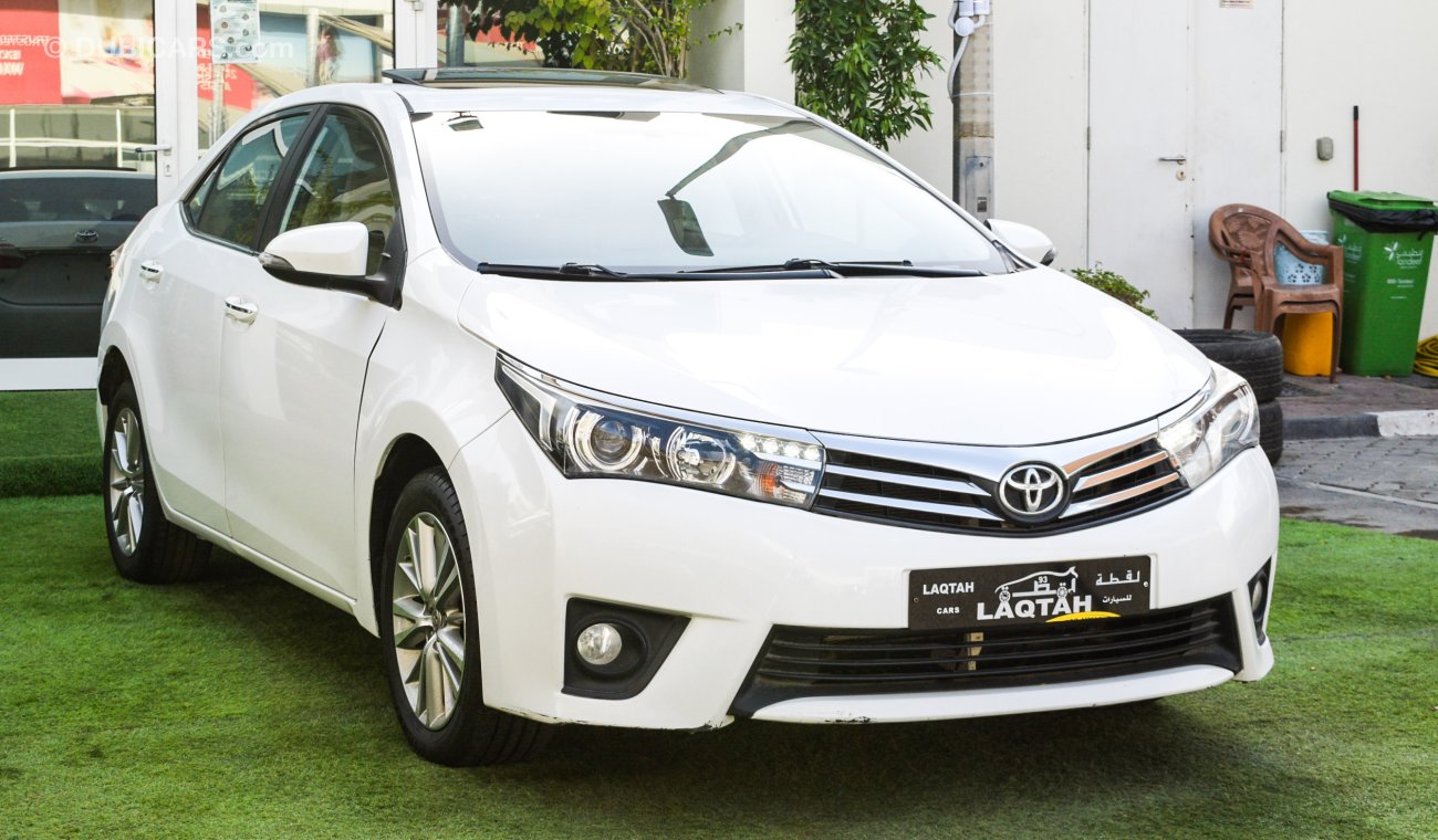 Toyota Corolla Gulf number one fingerprint slot, rear camera, control screen, cruise control, sensors, in excellent