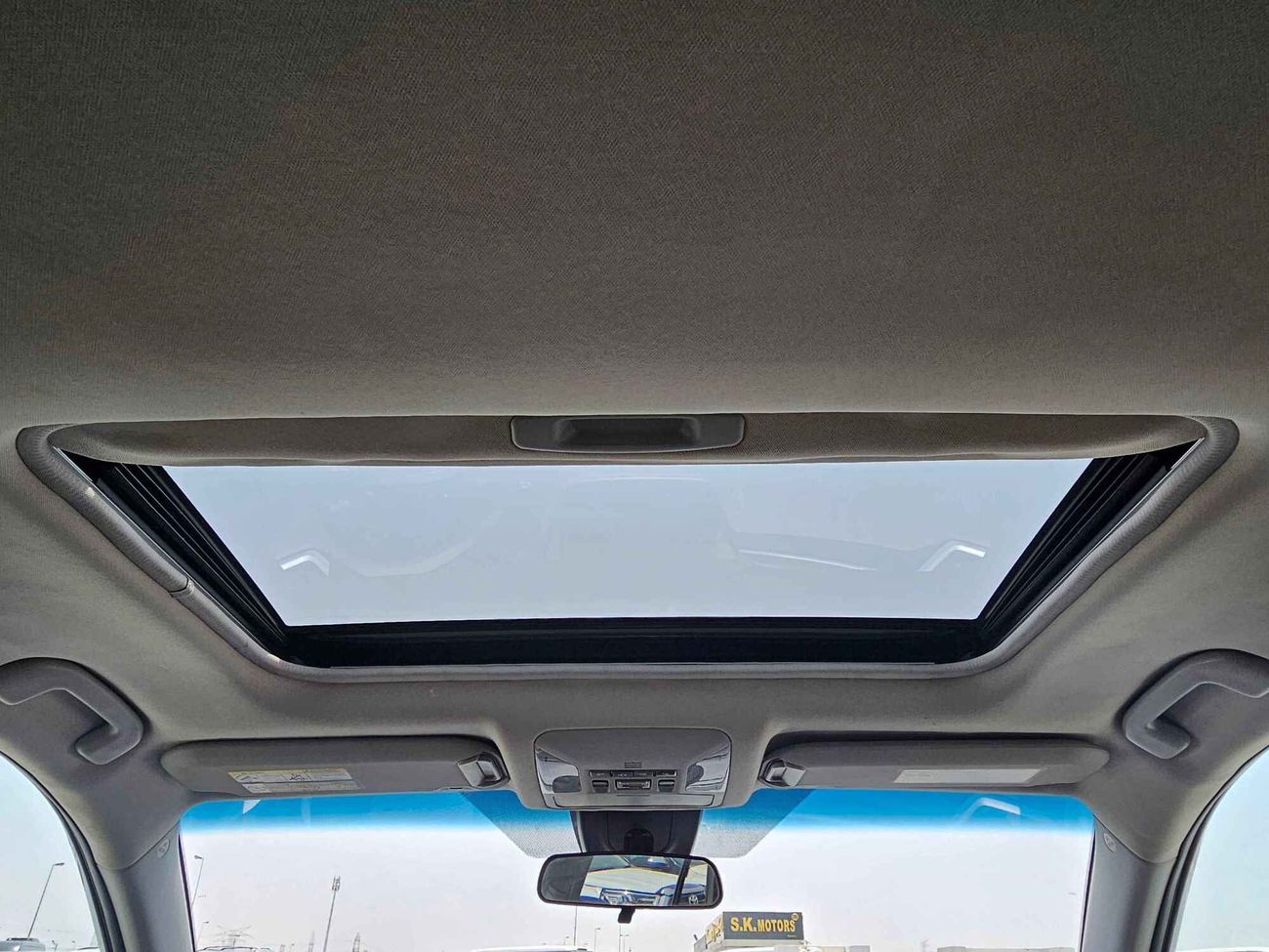 Toyota RAV4 XLE / SUNROOF/ DVD CAMERA/ LEATHER ELECTEIC SEAT/ AUTO TRUNK/ E BRAKE/ LOT# 40870