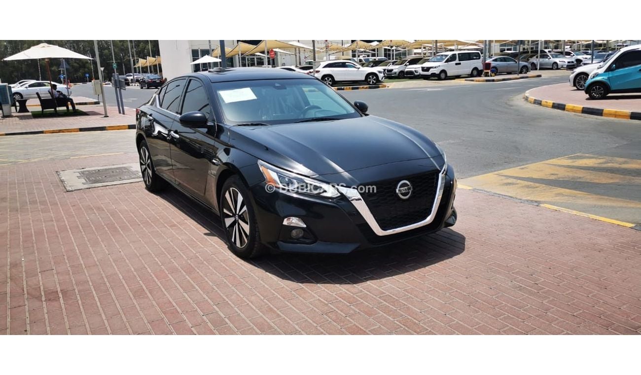 نيسان ألتيما SV