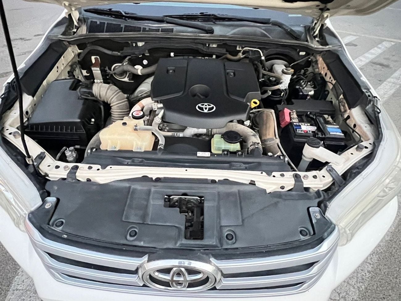 Toyota Hilux 2023  TOYOTA HILUX 2.4L V4 **DIESEL** MANUAL TRANSMISSION  +  POWER WINDOW + 4X4  + Rear Camera + Fo