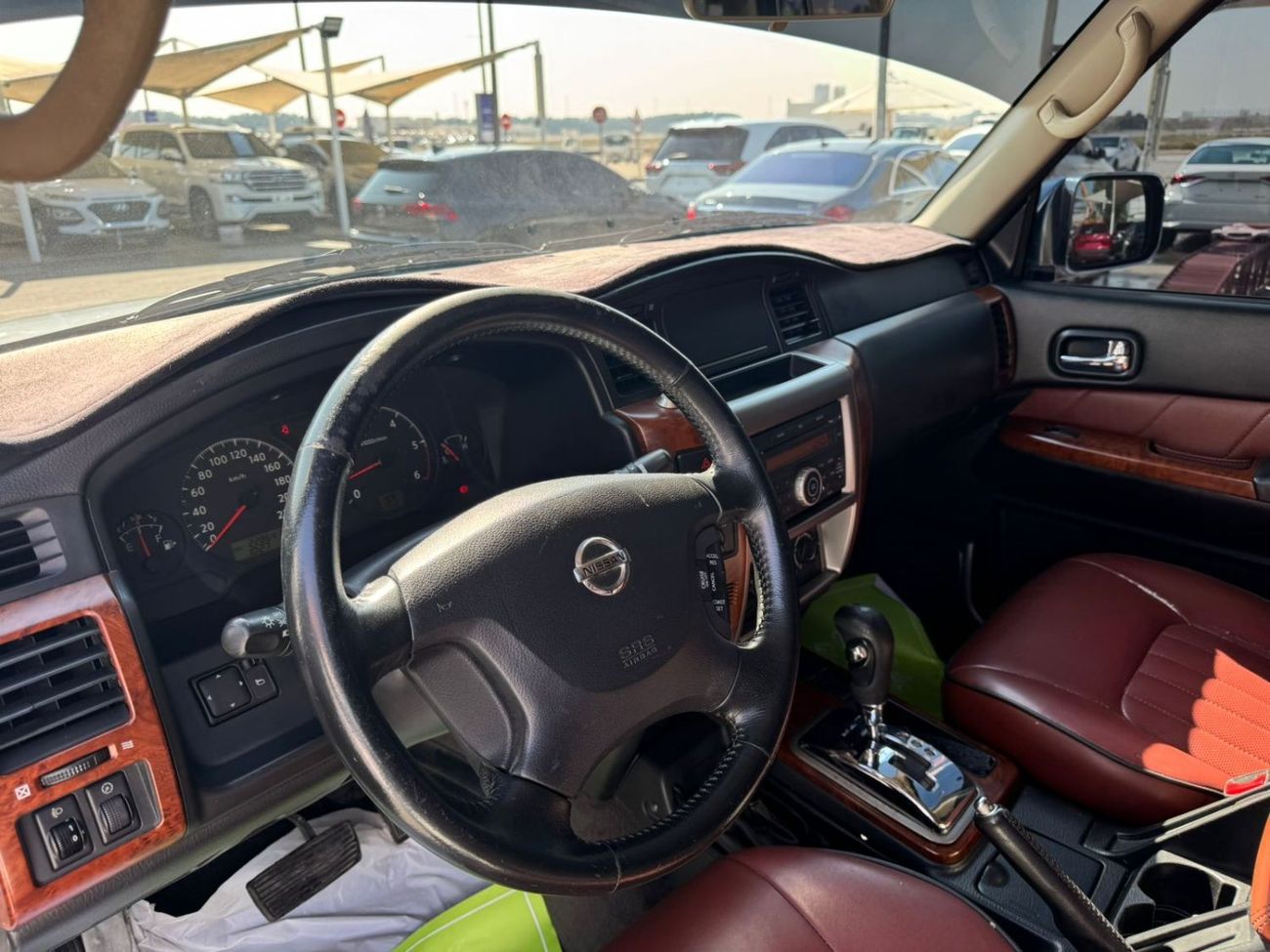 Nissan Patrol Safari NISSAN PATROL SAFARI 2016 GCC FULL OPTION PERFECT CONDITION