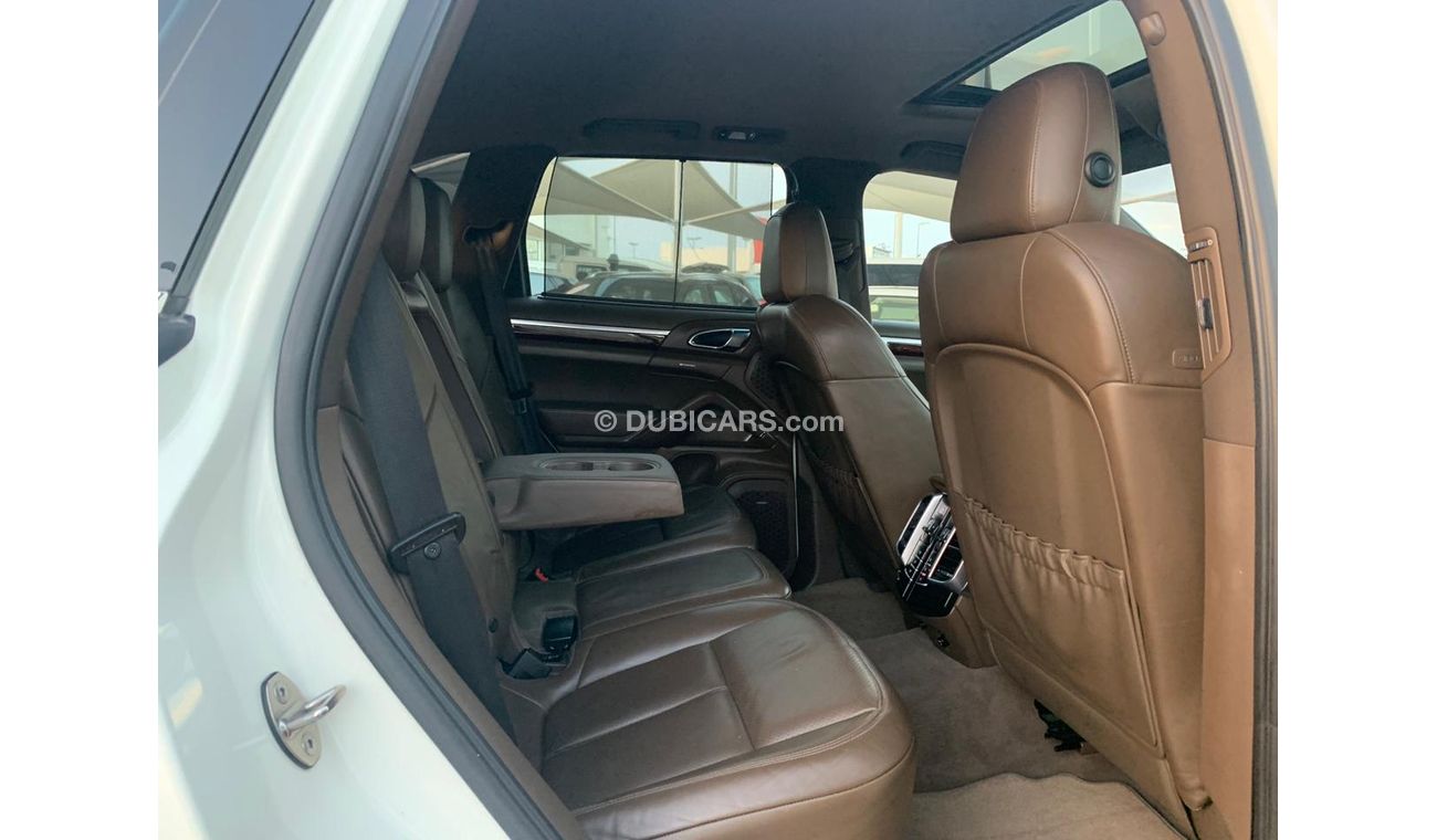 Porsche Cayenne Porsche Cayenne S_Gcc_2011_Excellent_Condition _Full option