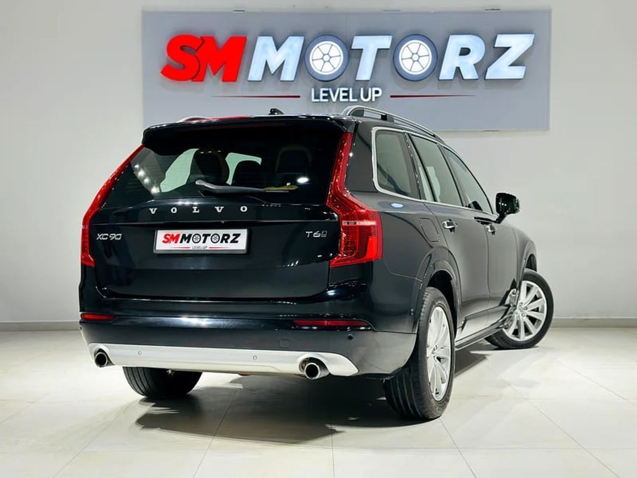 فولفو XC 90 2.0T B6 MHEV Inscription AWD (7-seater)
