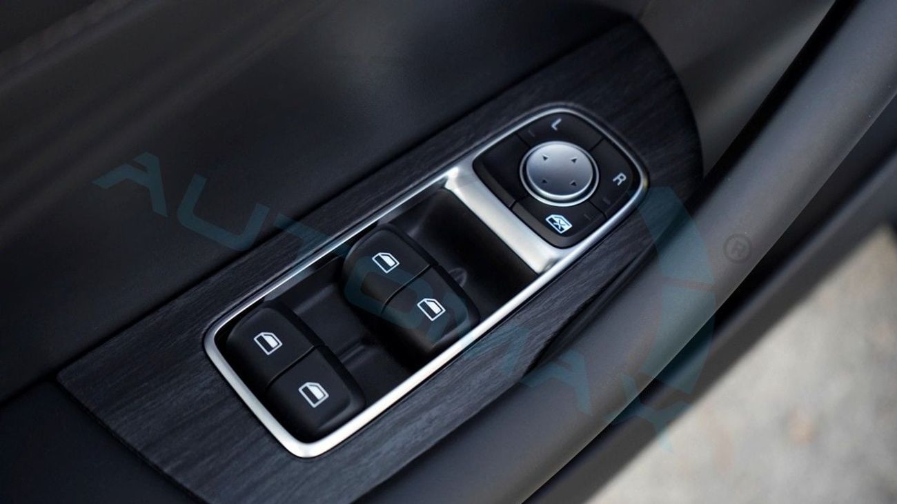 Roewe D7 (For Export , НА ЭКСПОРТ) DMH 1.5L Plug-in Hybrid FWD GCC 2026 Без пробега