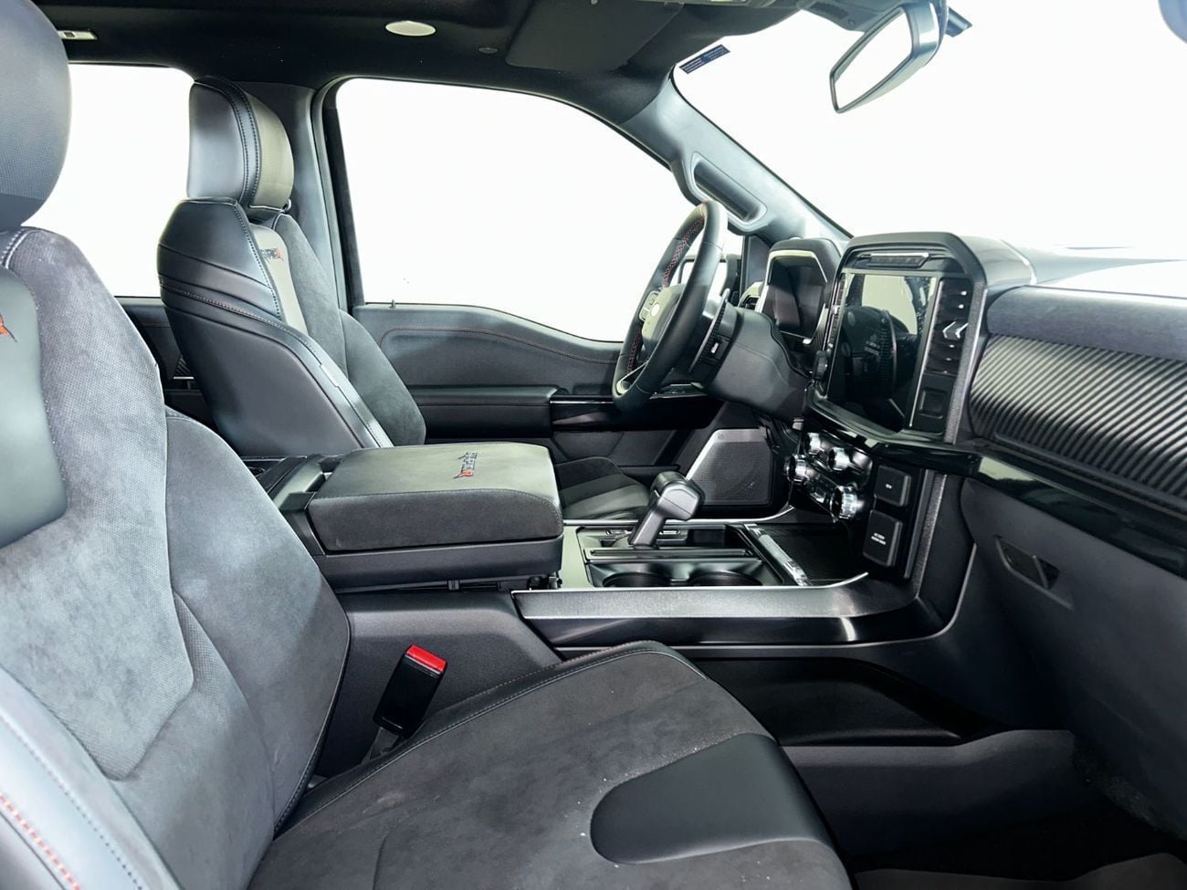 فورد F 150 RP1823 RAPTOR R CREW 5.2L V8 / AL TAYER MOTORS / AL QOUZ SHOWROOM