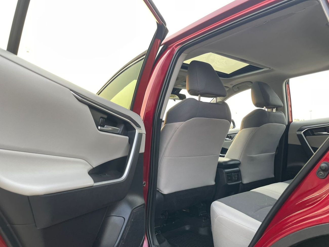 Toyota RAV4 2023 Toyota RAV4 XLE Premium+ 2.5L – Full Option, 4x4 AWD