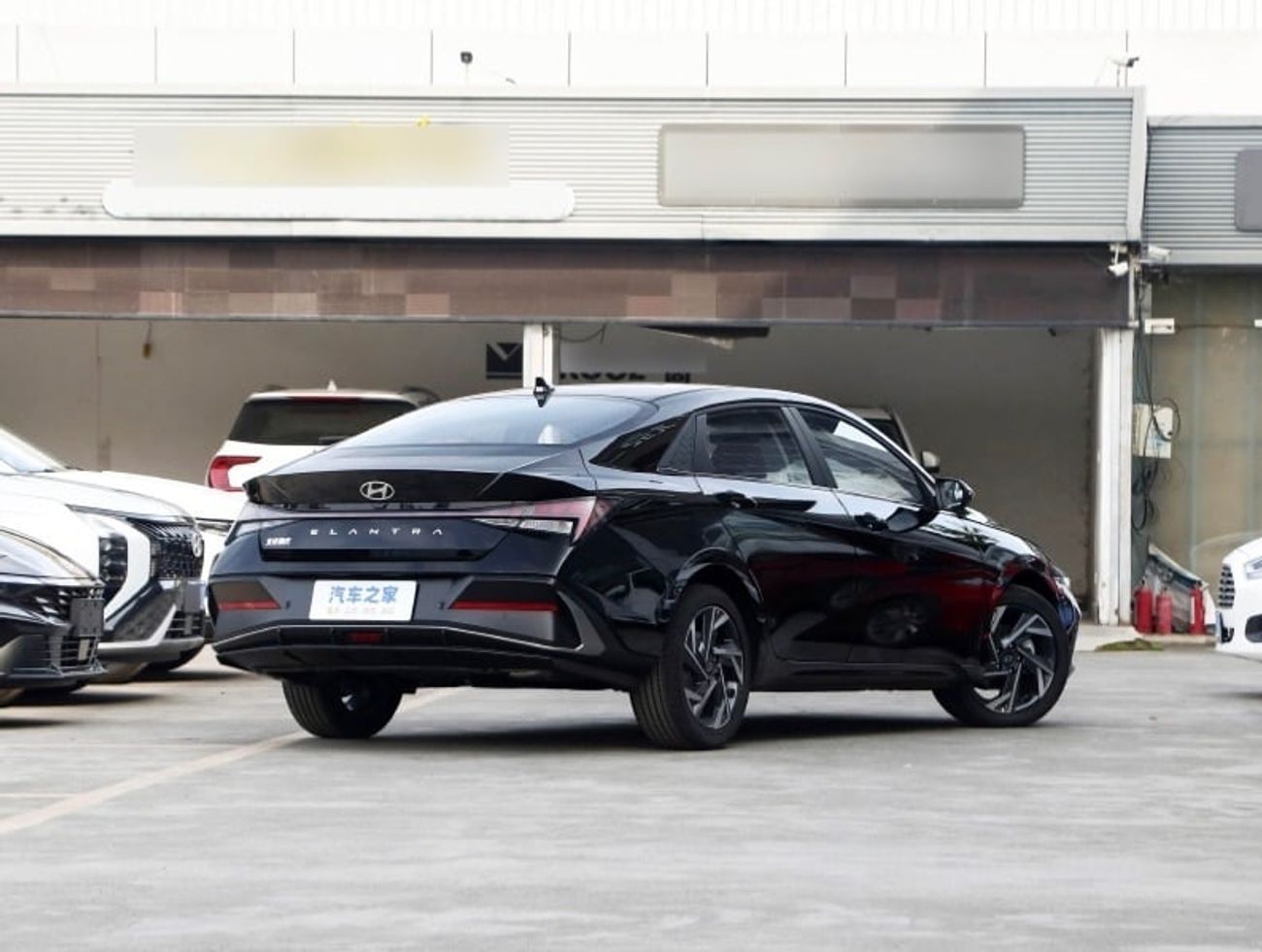 هيونداي إلانترا Elantra Premium Full With Radar