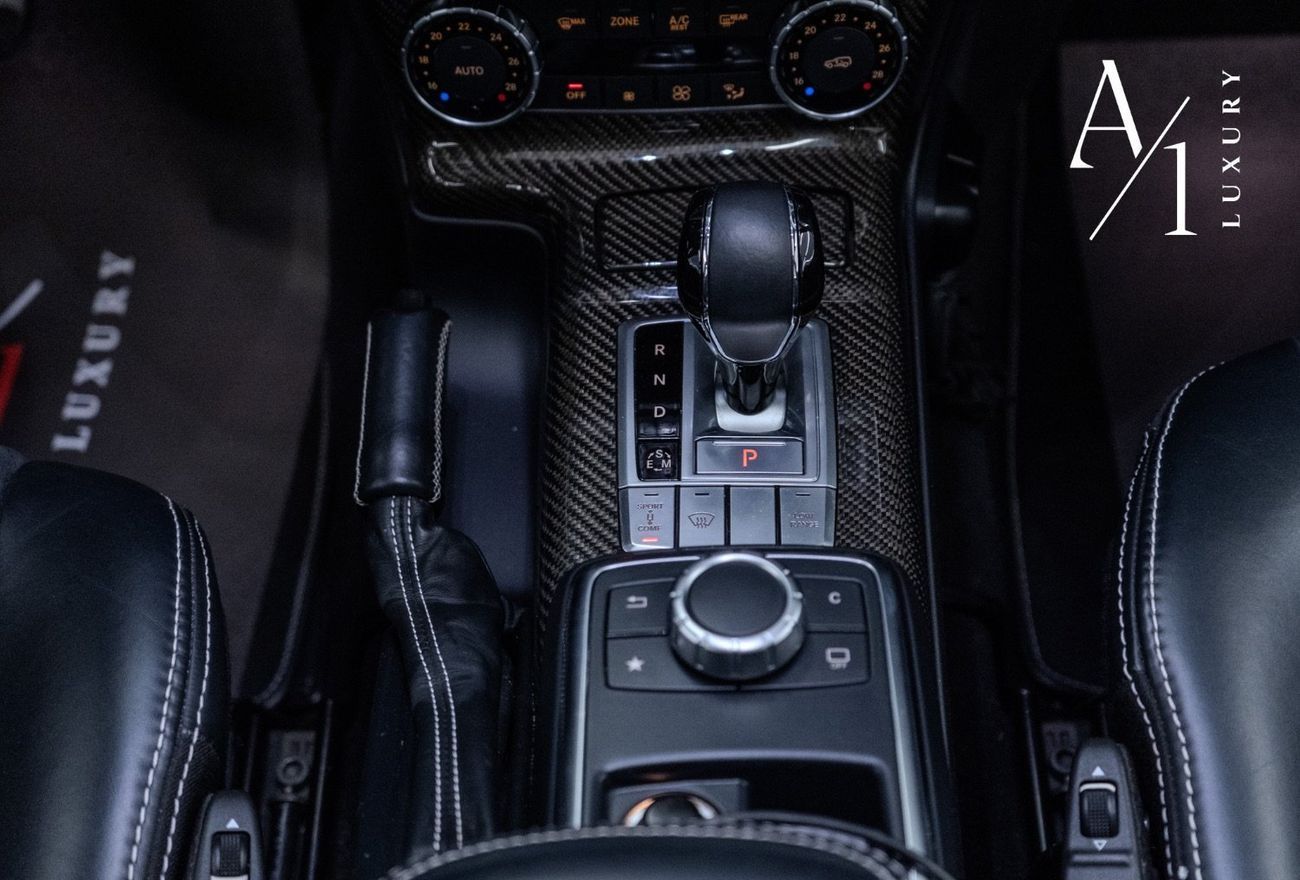 Mercedes-Benz G 500 4X4 2017 Mercedes G500 4x4, Full Service History, Excellent Condition, Carbon Fibre Accents, GCC Spec