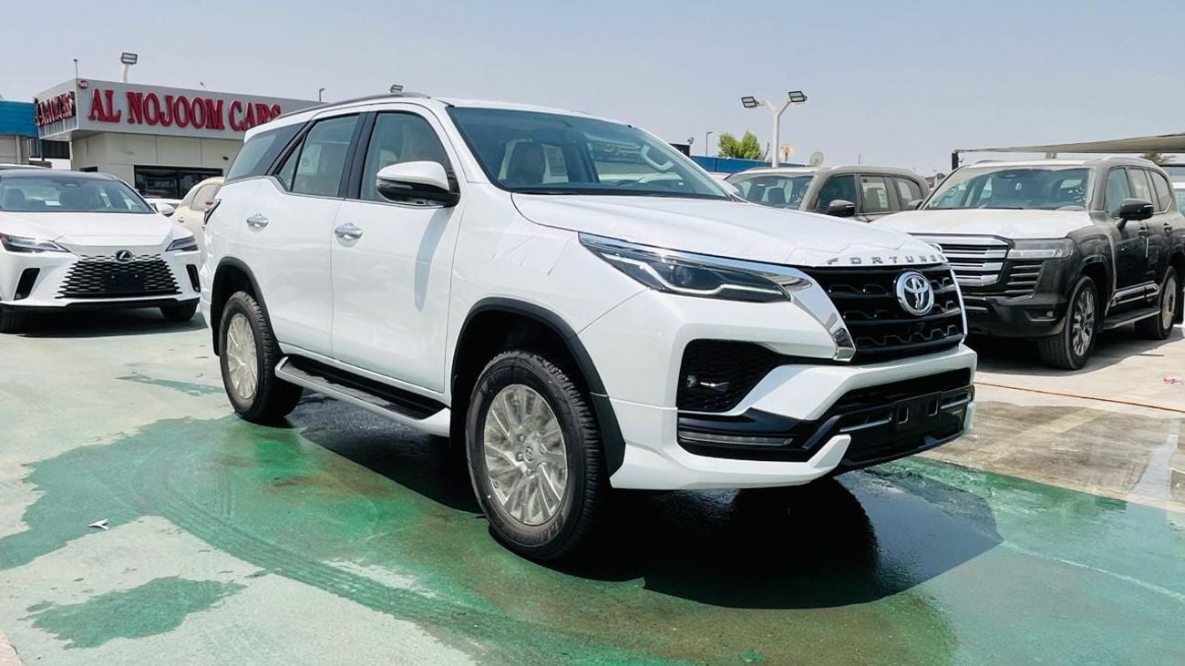 Toyota Fortuner SR5