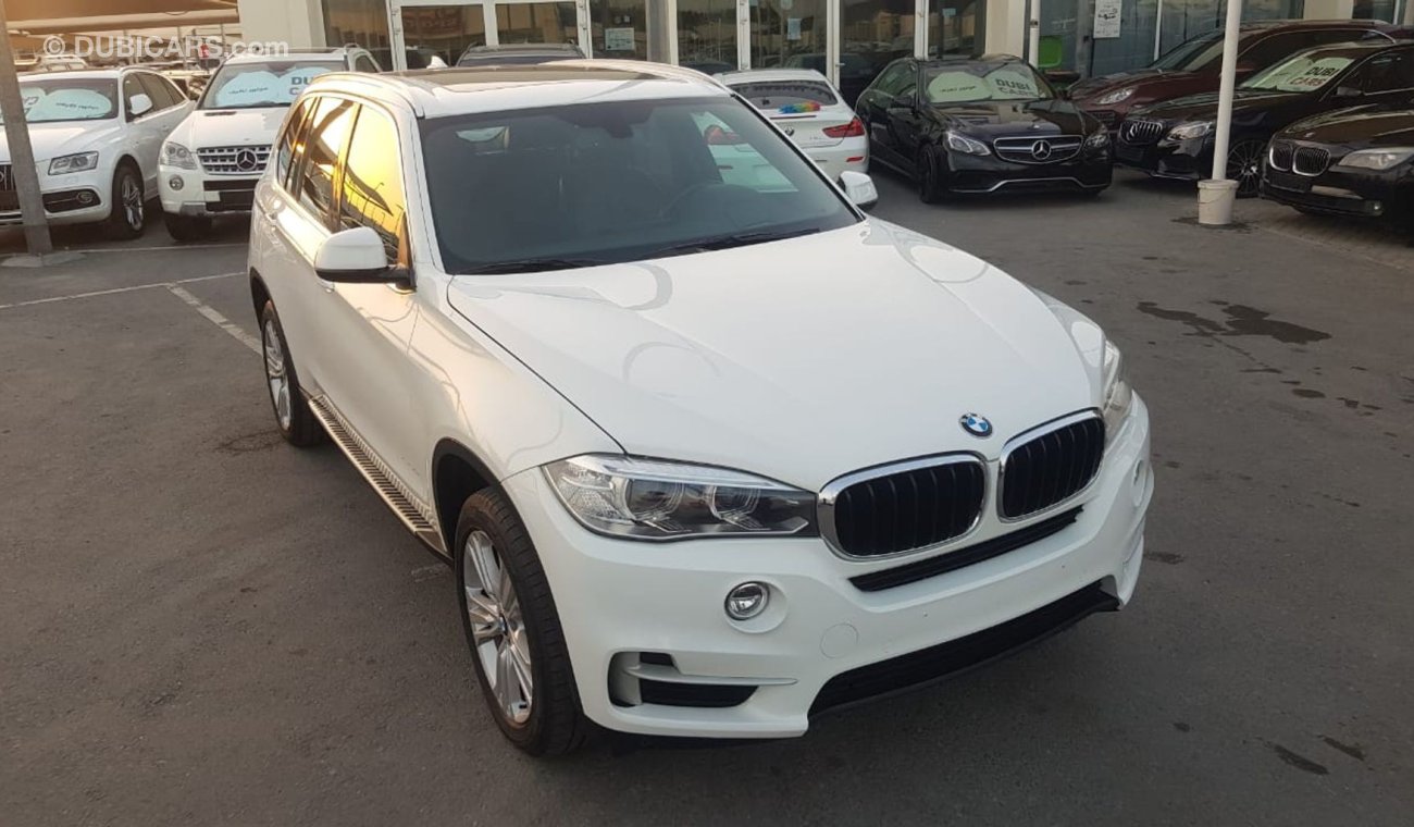 BMW X5 Model 2014 GCC car prefect condition full option low mileage one owner  panoramic roof leather seats