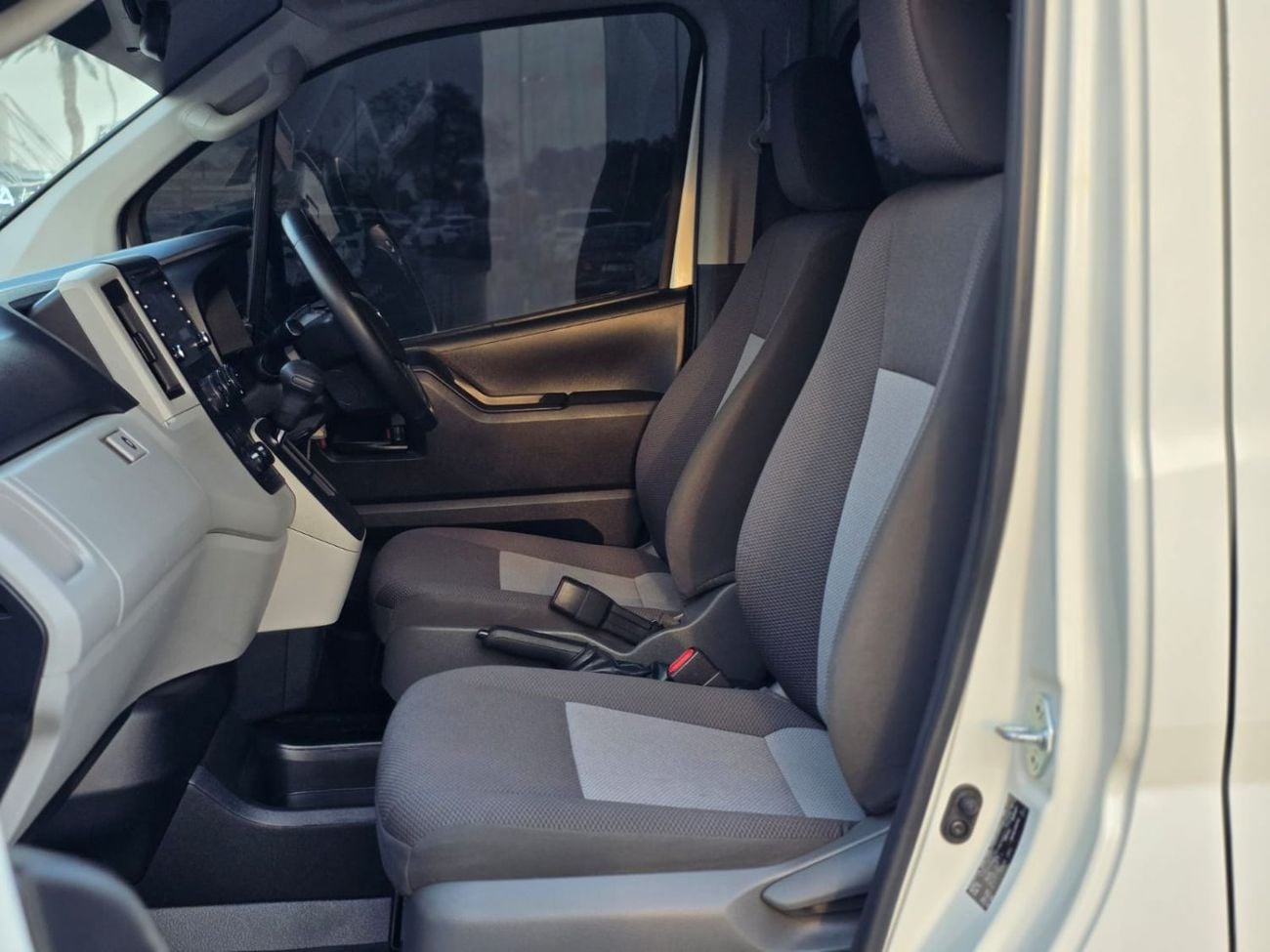 Toyota Hiace 2.8 Diesel Engine - 2WD - RHD