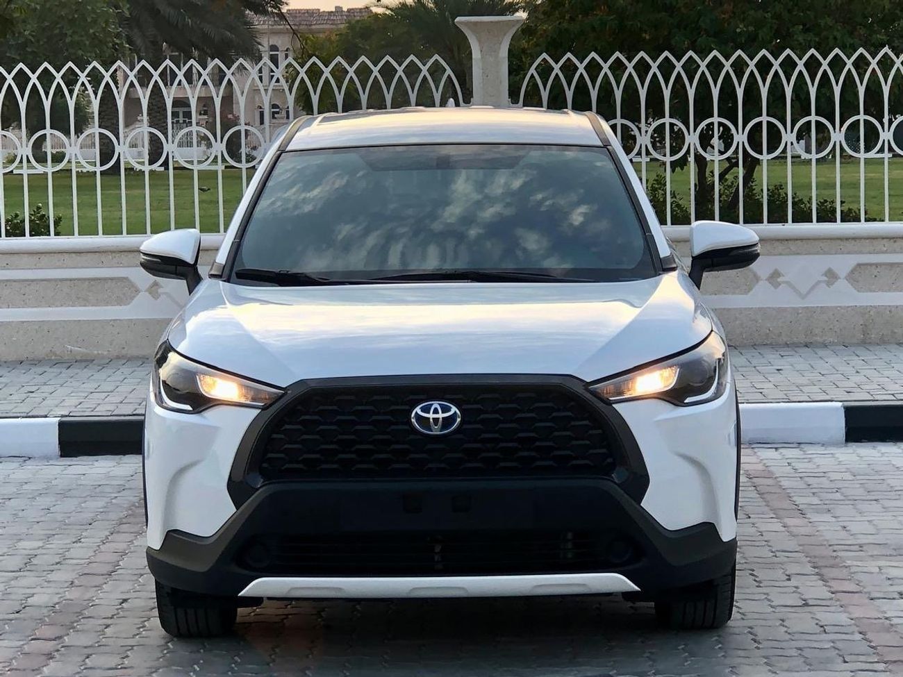 Toyota Corolla Cross Corolla Cross 1.8L 2022 GCC (Hybrid)