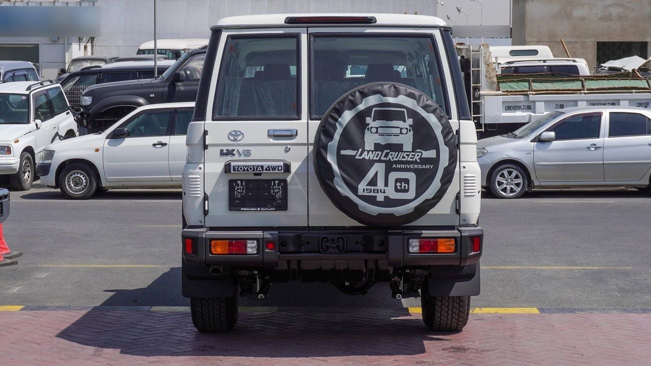 تويوتا لاند كروزر 70 HT VXR 4.0L V6 A/T  Al Futtaim