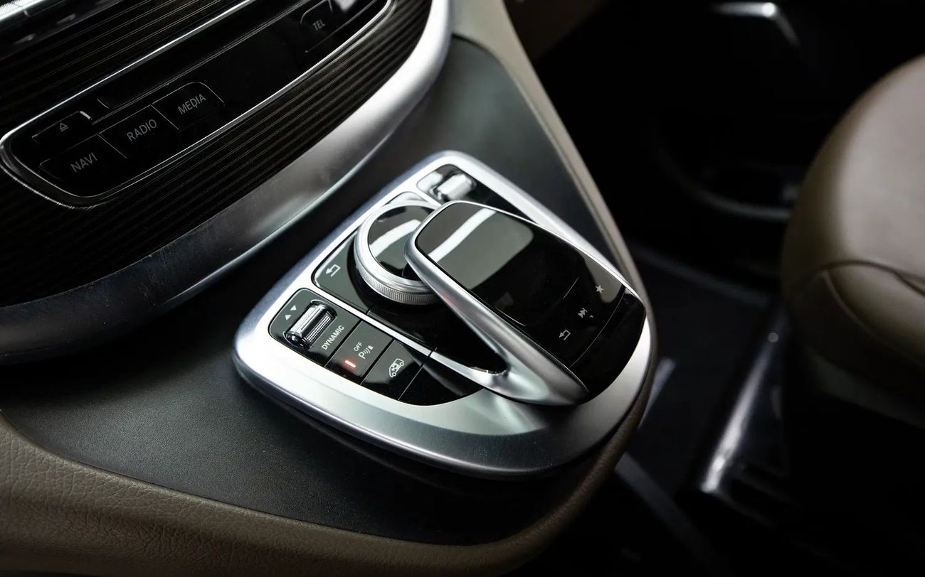 Mercedes-Benz V 250 Maybach - GCC Spec