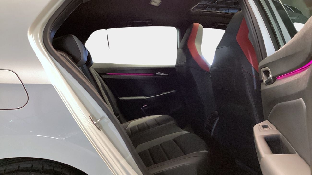 Volkswagen Golf GTI - Leather (HUD) | upto AED 20,000 Ramadan Discount | Guaranteed Warranty | 0 Down Payment