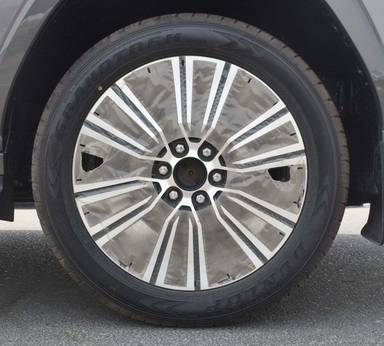 Lexus LX 600 Lexus LX 600 Luxury 3.5TT, 22” wheels - 2025