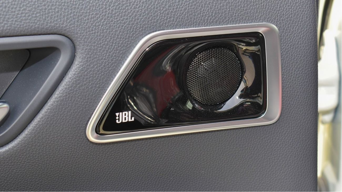 Toyota Land Cruiser VXR 3.5L TWIN TURBO