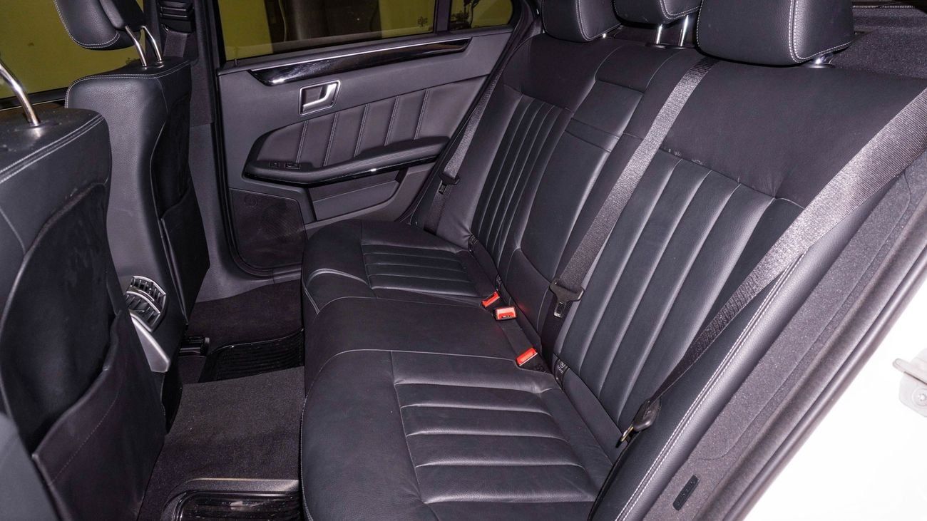 Mercedes-Benz E300 E300