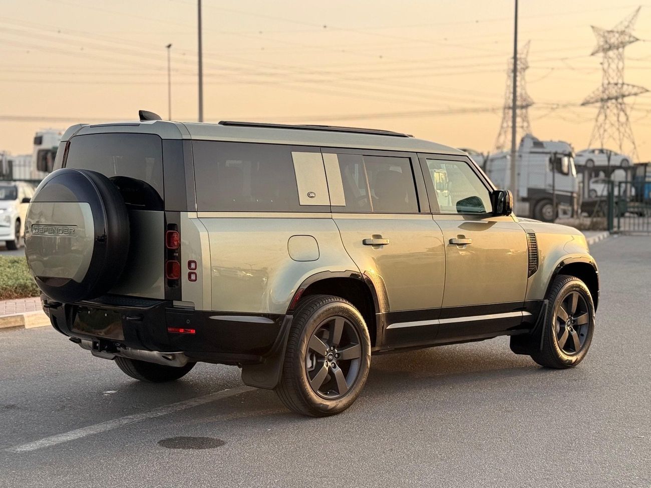 Land Rover Defender 130 SE P400 X Dynamic (7 Seater)